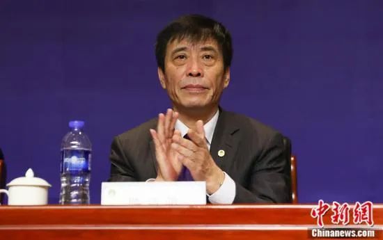 成人午夜小视频