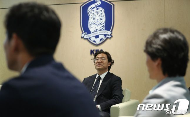 女主人的棉袜羞辱丨vk
